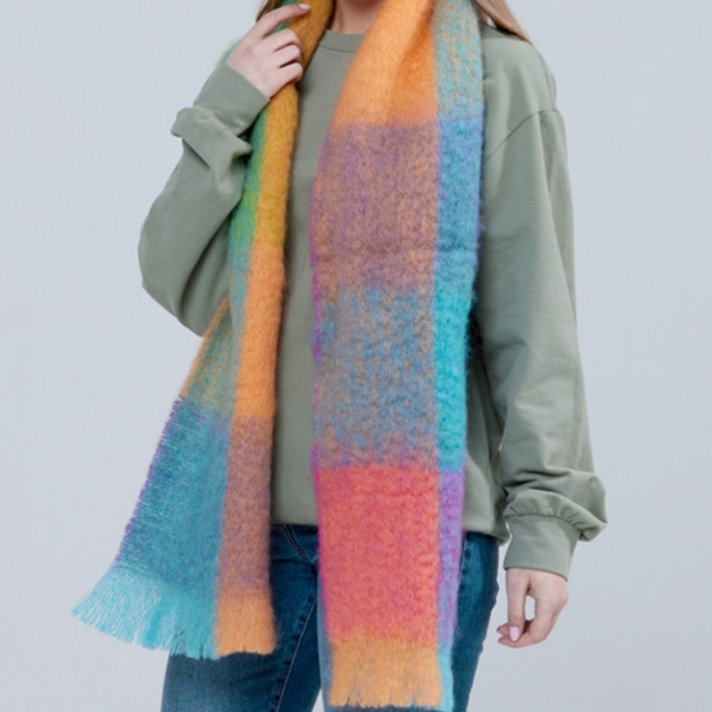 NWT  Unisex  mohair huge scarf. 8*11 inches from Ireland
